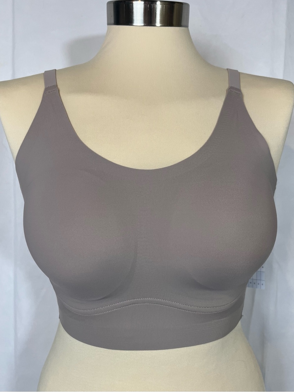 True and Co True Mesh Wireless Pullover Bra with adjustable convertible straps M